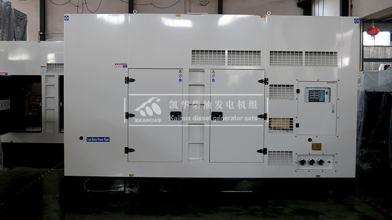 開封兩（liǎng）台400kw船用靜音發電機組成功出廠